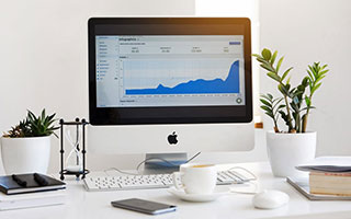 半岛体育官方网站-新疆乌鲁木齐马拉松预热 跑者进入备赛“黄金期”