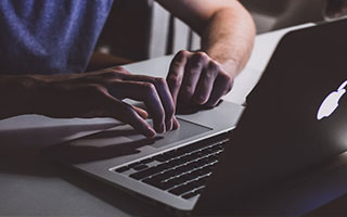 收获迷弟一枚！开拓者官方晒夏普与小男孩互动视频