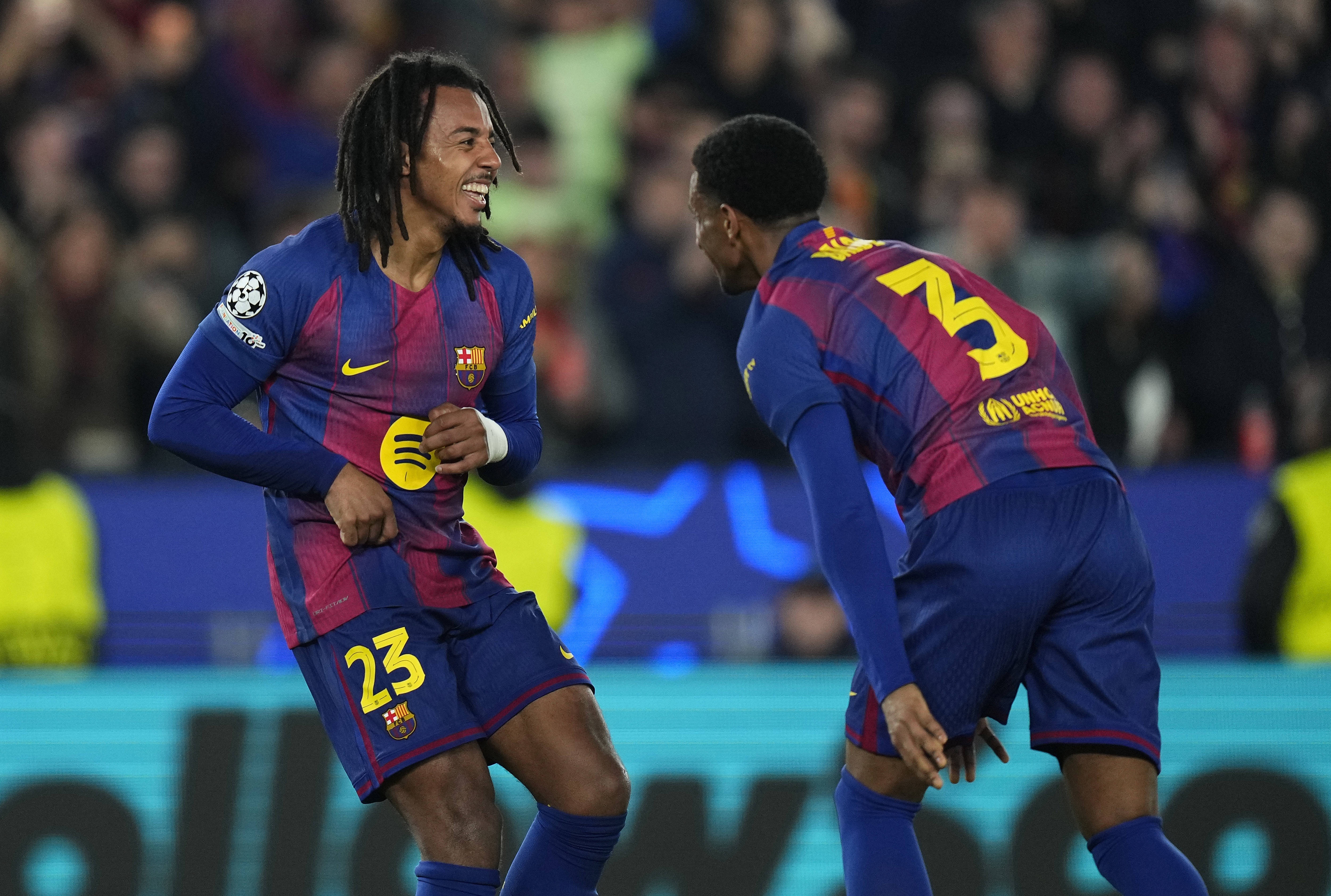 半岛体育在线官网-世体：巴萨本赛季有10名球员遭遇肌肉伤病，主帅弗里克对此很担心