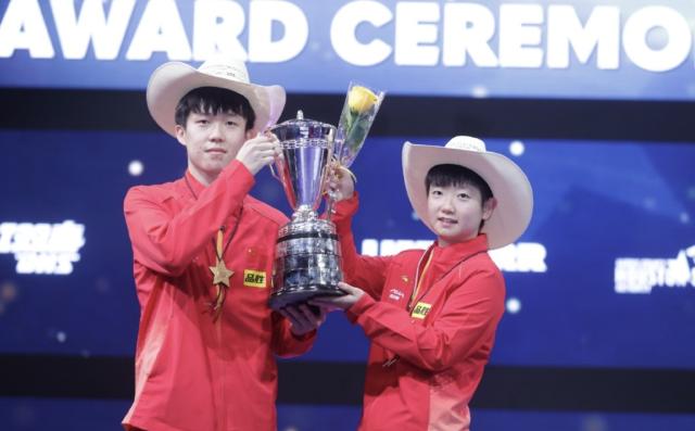 半岛体育在线官网-赢下中日混双对决 “莎头”组合巴黎周期力拔头筹